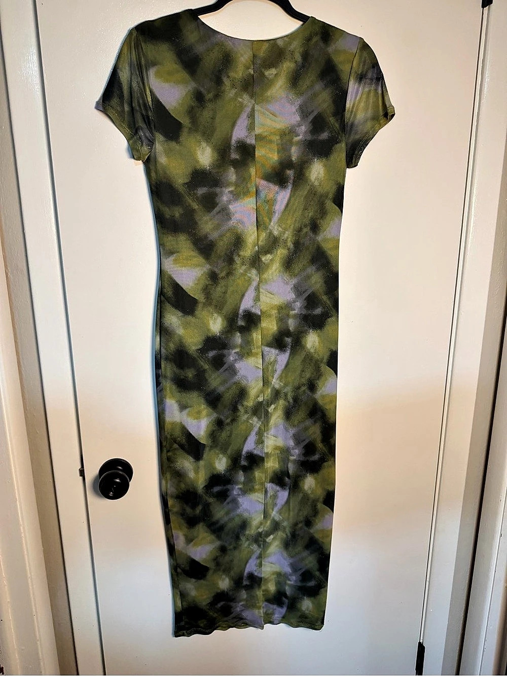 No Boundaries Abstract Maxi Dress in Green & Purple Size Medium Like New - Picture 2 of 4